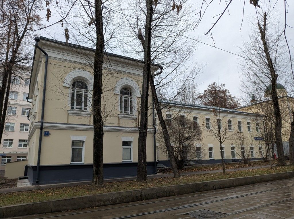 фасад дома, здание по адресу г Москва, Сыромятнический проезд, д 8